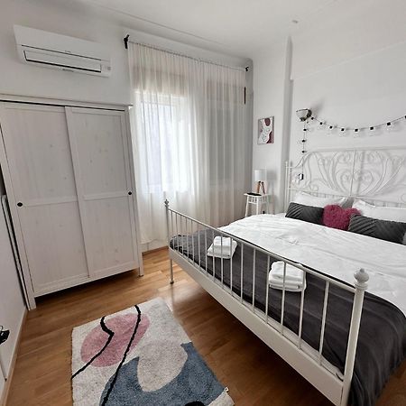 בוקרשט Love Light Studio Victoriei מראה חיצוני תמונה
